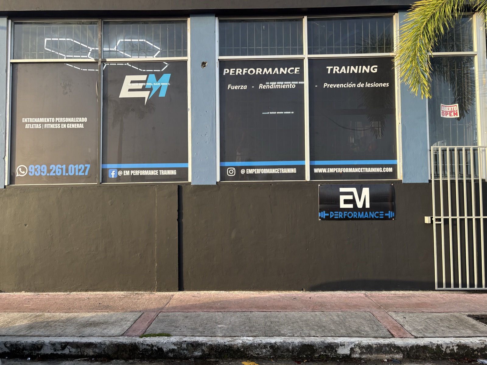 Fachada EM Performance Training — Carolina, Puerto Rico